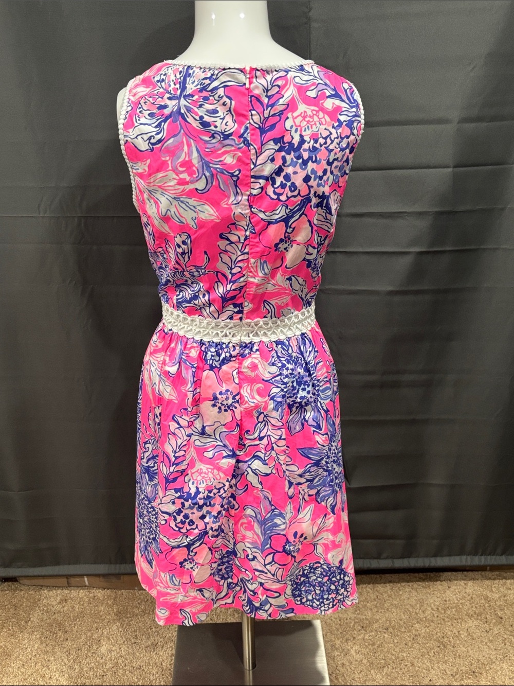 Lilly Pulitzer Alivia Floral Eyelet Dress in Pink Tropics Print 10 /12 - Picture 10 of 13